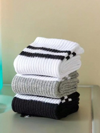 條紋圖案中筒襪