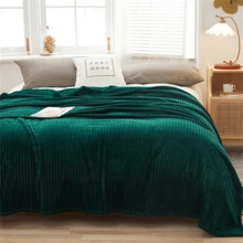 1pc Fleece Striped Blanket, Simple & Casual, Suitable For Air Conditioning, Nap, Sofa, Halloween Plush Throw Blanket - Dark Green - View 3