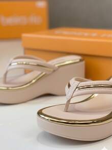 Women's Sandal, Clog Style, Beira Rio Brand, Comfortable, Stylish, Original Platform - /gold - View 4