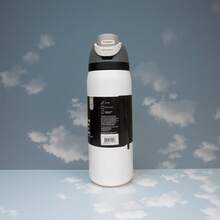 Owal-A 32盎司不锈钢保温水瓶 - 防漏运动水瓶，配备双功能吸嘴盖、翻盖吸管和宽口设计 - 保温/保冷长达24小时 - 非常适合健身、旅行和日常使用 - 彩色 - 查看 9