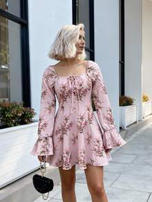 Women's Fashion Bohemian Style Square Neck Mini Skirt, Made Of Comfortable Woven Fabric, Decorated With Pink Floral Print, Long Ruffle Sleeves, Tie Accent Details And Flared A-Line Hem