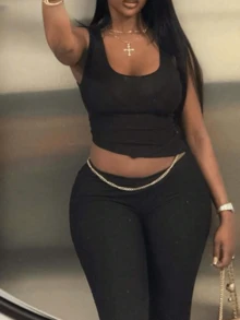 Trang phục thường ngày cho nữ đi chơi, trang phục ngày Valentine, trang phục phong cách grunge cho nữ, bộ hai mảnh áo tank top và quần dài, trang phục thể thao cho nữ màu đen mùa hè. - màu đen - Xem 5