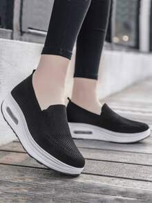 Breathable Women's Shoes, New Thick Sole Rocking Casual Shoes, Soft Bottom Anti-Slip Air Cushion Dance Shoes, Comfortable And Fashionable Running Shoes