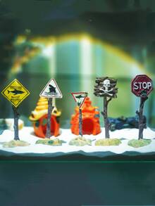 Add A Splash Of Fun To Your Aquarium With This Shark-Themed Decoration!