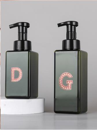 1pc 250ml/450ml Refillable Square Sticky Letter Plastic Lotion Dispenser, Empty Lotion Bottle Suitable For Essential Oils, Lotions, Shampoo, Bathroom Travel, Transparent Color, Large Capacity Refillable Dispenser Bottle For Hand Wash, Body Wash, Detergent, Toner, Bathroom Home Decor, Back To School, With Manual Pump Dispenser For Shampoo And Conditioner, Refillable Empty Shampoo Bottle For Bathroom, Hotel, Kitchen, Shower Bottle Label, Green