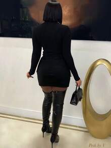 Gonna mini aderente cargo di nuovo stile monocromatico con tasche multiple, vita alta snellente con chiusura lampo, stile streetwear Y2K - nero - Visualizzare 2