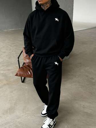 新款男士简约印花休闲运动服连帽卫衣和长裤日常秋冬套装