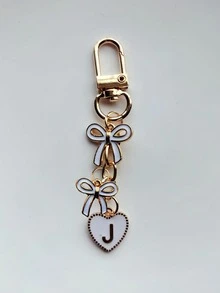 Metal Butterfly Letter Keychain, Elegant Butterfly Letter Enamel Keychain, A-Z Alloy Keychain, Best Accessory Of The Season, Fashionable Classic Feminine Romantic Charm, Ideal Birthday Gift, Metal Ladies Keychain Decor, Suitable For Dating, Vacation, Beach, Commuting, Study, Work, Ideal Gift For Sisters, Girlfriends, Friends, Partners, Mother's Day Exquisite Gift, Bag Pendant