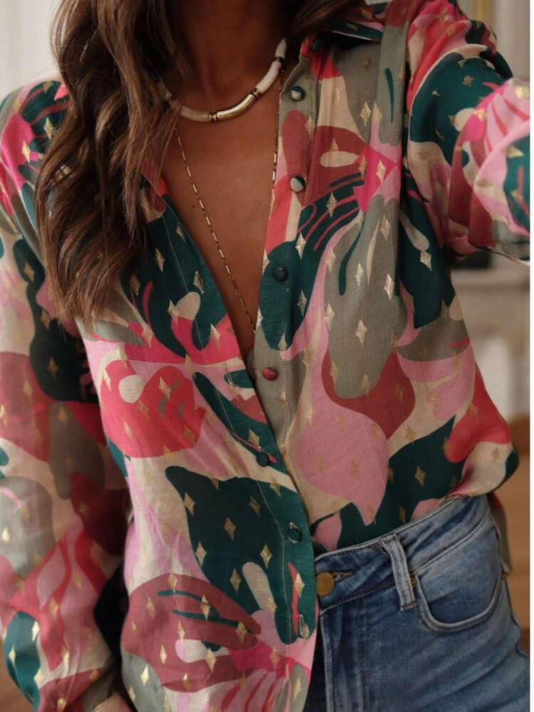 Chemise décontractée élégante pour femmes à imprimé floral et feuillage sur tout le vêtement, à boutons. Idéale pour les vacances et la maison au printemps - Multicolore - Voir 3