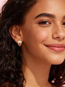 Artepollo 925 Sterling Silver Pearl Earrings, 14K Gold Plated Elegant Hoop Earrings, Hypoallergenic & Tarnish Resistant, Lightweight, Gold Jewelry, Gift Box Packaging, Birthday Gift For Her