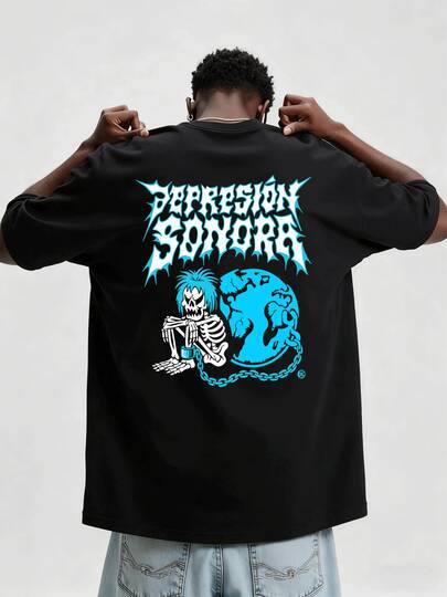 Con la impactante Depresión Sonora esta camiseta de hombre 220g exhibe una figura unida por cadena a un globo reflejando la carga emocional y conexión individual con el mundo ideal para expresar una identidad profunda y consciente.