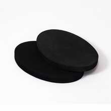 Set de 2 Pads o Almohadillas Ovalado Ovaladas Súper Suaves Softy 20mm de Espesor y Dimensiones 19 x 30 cm Cojines Antideslizantes y Ergonómicos para Yoga, Pilates, Entrenamiento o Rehabilitación Espuma de Alta Densidad que Ofrece Máxima Comodidad, Amortiguación y Soporte Ideales para Rodillas, Codos o Manos Durante el Ejercicio - Negro - Ver 1