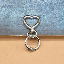 1pc/2pcs/3pcs Rotating Heart-Shaped Keychain Pendant, Zinc Alloy HeartKeyring, Metal Spring Clasp Keychain Accessories For DIY Crafts - Multicolor - View 9