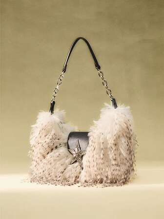 1pc Fashionable Beige Plush Handbag Pillow With Star Metal Decor, Minimalist Punk Style Chain Shoulder/Underarm Bag For Women