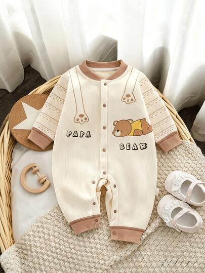 新生儿奶白色绒面连体衣，保暖舒适，适合秋冬季穿着