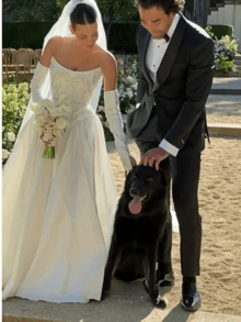 Royal Corset Lace Appliqué Satin Ball Gown Wedding Dress, Wedding Dresses For Bride, Elegant And Comfortable, Including Plus Size, Bridal Gown, Formal Dresses For Women, Suitable For Wedding, Party, Vacation, Bride, Formal Occasions, Dinner Dress, Prom Dress, After-Party Dress, Homecoming Dress, Cocktail Party, Birthday Party, Celebration, Gala, Festival, Ceremony - 白色 - 查看 2