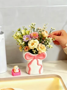 Joivida 1个时尚树脂花瓶，带蝴蝶结装饰，少女风家居装饰花瓶，浪漫婚礼装饰蝴蝶结造型树脂花瓶，结婚礼物，毕业礼物，生日礼物，节日礼物，送给女朋友/男朋友的礼物，房间装饰花瓶，情人节花瓶 - 彩色 - 查看 5