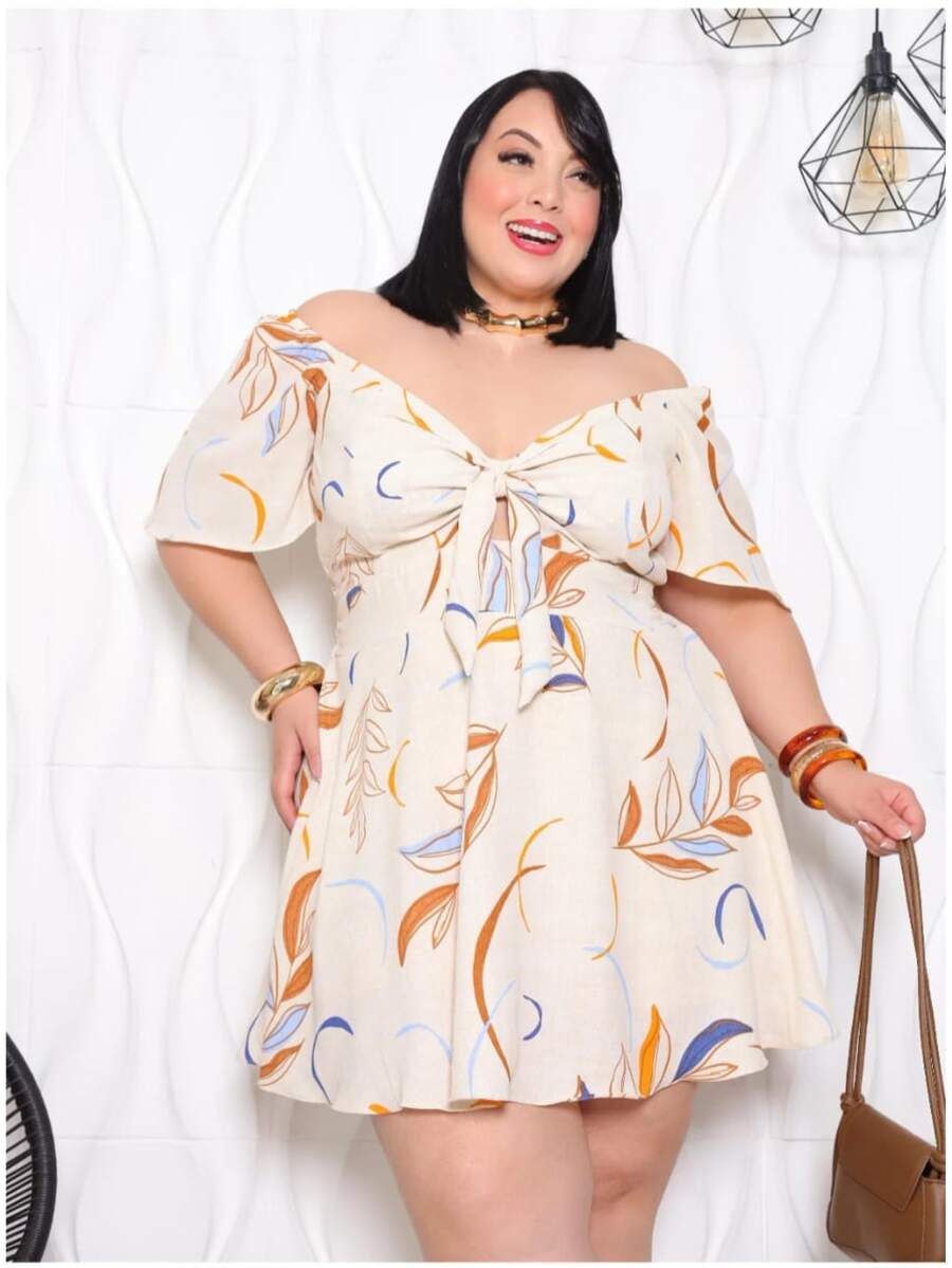 Plus Size Jumpsuit Dress With Tie Neckline And Shorts Underneath - 奶油片 - 查看 1