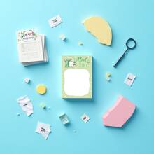 Bộ ghi chú dán hình chữ nhật chuyên nghiệp 7,6*10cm kèm khẩu hiệu hài hước, 6 quyển, tổng cộng 180 tờ. Cân bằng giữa không gian ghi chép và tính di động. Thích hợp để ghi chép bệnh nhân, theo dõi điều trị và nhắc nhở hài hước hàng ngày. Thêm chút nhẹ nhàng cho phòng khám nha khoa căng thẳng, một người bạn đồng hành hoàn hảo cho các nha sĩ, y tá và những người đam mê chăm sóc răng miệng. Ghi chú nha khoa của bạn cần một chút hài hước "về răng". - Nhiều màu - Xem 5