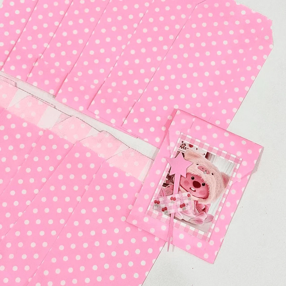 150 Pcs 3.1x5.1 Inch Paper Gift Packaging Bags, Holiday Gift Bags, Small Dot Pattern Gift Bags, Small Gift Storage Bags, Accessory Gift Bags, Suitable For DIY Craft Gift Bags, Suitable For Valentine's Day Paper Packaging Bags, Holiday Candy Storage Bags, Wedding, Birthday, And Party Gift Bags.