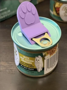 1 pieza Abrelatas para mascotas, mango ergonómico antideslizante, apto para latas de comida de gato/perro, herramienta de cocina de plástico duradero, diseño fácil de limpiar - Multicolor - Ver 5