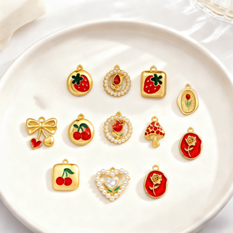 5pcs/Bag Fashionable Elegant Vintage Gold-Tone Cherry, Strawberry, Rose, Pearl, Heart Shaped Pendant Jewelry Making Charms