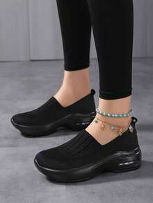 女士厚底运动鞋，时尚舒适的套脚跑步鞋，纯色休闲乐福鞋，易于穿着 - 黑色 - 查看 3