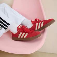 Adidas 阿迪达斯 Vl Court Classic 男女通用合成麂皮舒适轻便低帮运动鞋，红色 - 紅色 - 查看 5