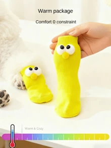 4双装狗狗靴 - 防水防滑，适合冬季雪地和夏季炎热路面；狗狗袜带防滑鞋底 - 室内舒适，在硬木地板上也能提供良好抓地力；狗狗鞋保护爪子 - 坚固鞋底，适合远足、岩石和崎岖路面；全天候狗狗靴 - 夏季透气，冬季保暖；狗狗袜；雪地狗狗靴；防滑狗狗袜；雪地狗狗靴；小型犬狗狗靴