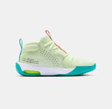 Giày bóng rổ Nike dành cho nữ tập luyện ngoài trời với thiết kế ôm chân chắc chắn và cảm giác chân ổn định, mẫu AIR ZOOM CROSSOVER 2 mới, thoải mái và bền bỉ khi mang hàng ngày, giày thường ngày cổ thấp phối màu xanh bạc hà thời trang, thích hợp cho bóng rổ và phong cách đường phố, mã kiểu HM8521-700 - màu xanh lá cây nhạt - Xem 6