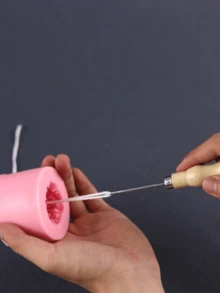 2件套蜡烛芯套装 - 6.1米棉质蜡烛芯，包含蜡烛模具穿孔器、耐用烛芯固定器和不锈钢穿孔工具，适用于DIY蜡烛制作，蜡模配件 - 彩色 - 查看 3