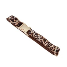 This Soft And Comfortable Leopard Print Zinc Alloy Pet Collar Is Suitable For Small, Medium And Large Dogs. Made Of Durable Zinc Alloy Material, It Is Easy To Put On And Take Off. This Is A High-End Dog Collar. (Due To Differences In Fabric, Batch And Color, There May Be Slight Variations; Colors Are Shipped Randomly.) - Brown - View 2