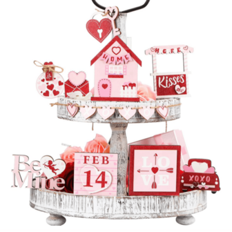 情人节装饰，农舍风格多层托盘装饰，木质情人节桌面装饰，木质情人节标牌，适合婚礼家居置物架展示（不含托盘）