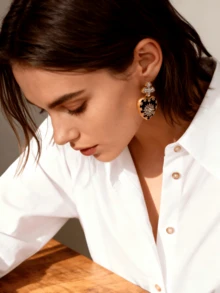 Vintage Flower Shaped Inlaid Resin Small Round Ball Heart-Shaped Necklace Earrings In Three Colors Suitable For Women's Daily Dance Wear, Gifts For Mothers And Girlfriends - Black Earrings - View 4