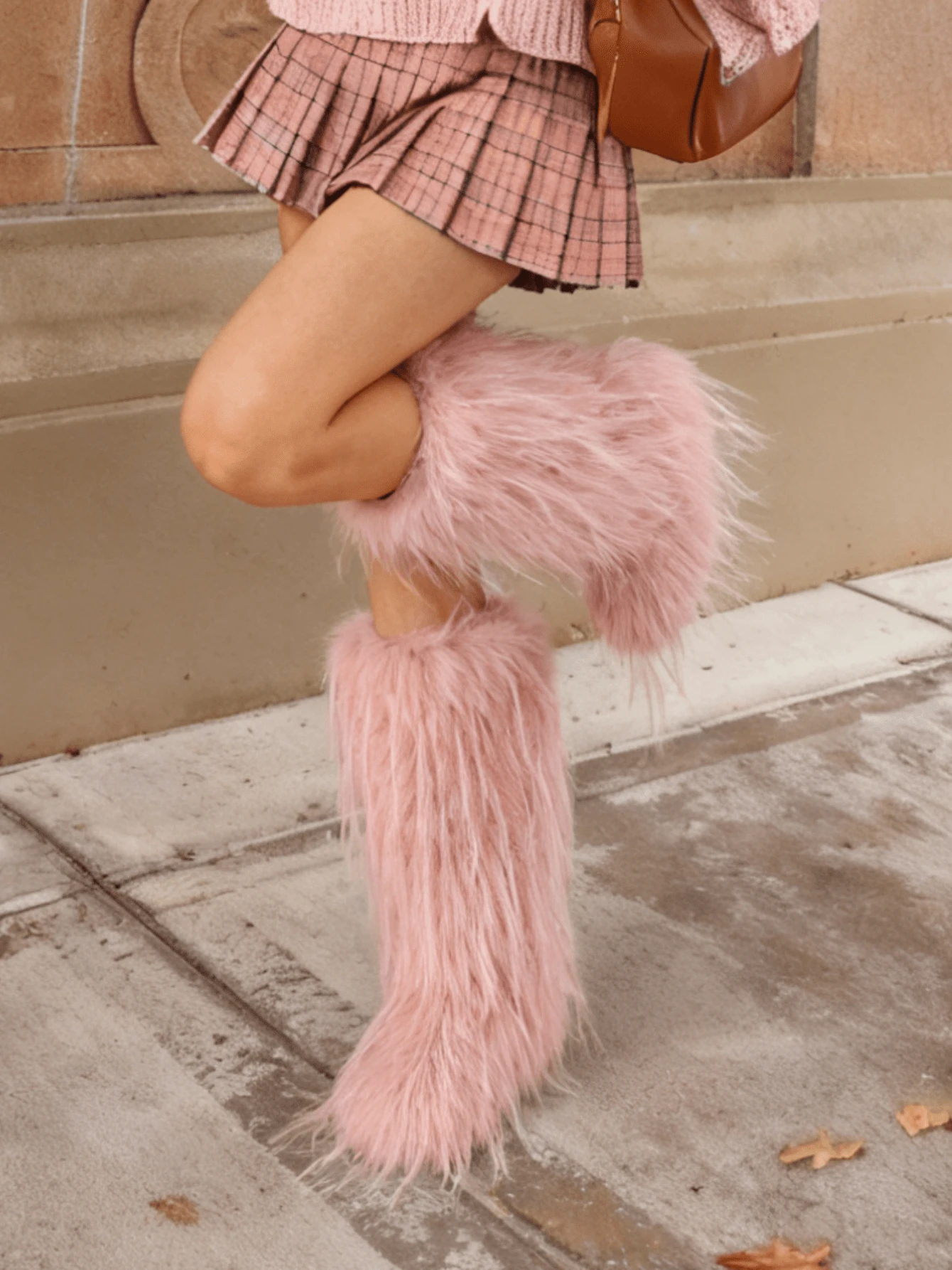 Women Fashionable Fluffy Winter Christmas Furry Knee High Long Boots Pull-On Faux Fur Round Toe Boots Warm Boots Outdoor Flat Shoes Party Casual Winter Fall Boots - Hồng C - Xem 1