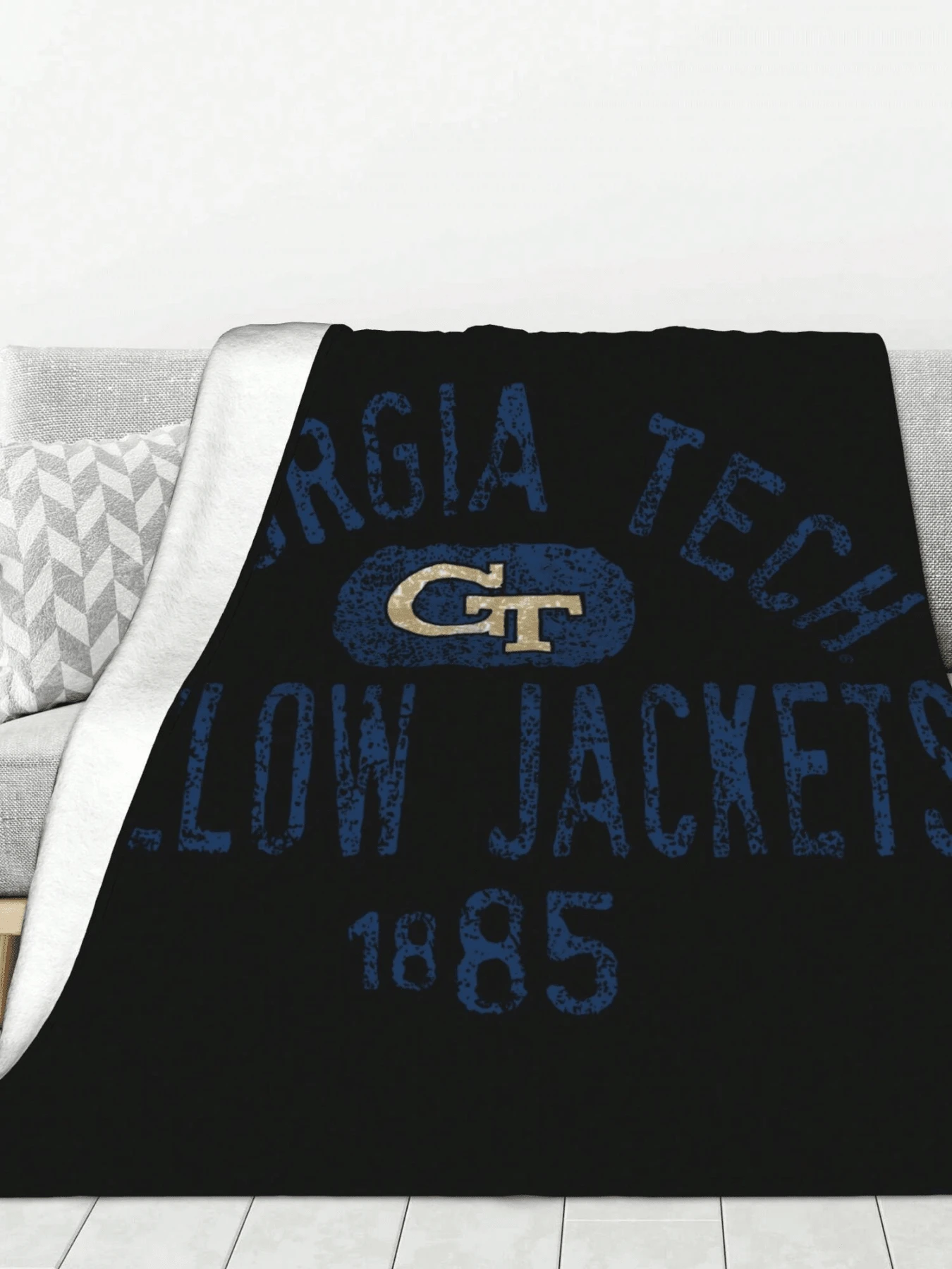 The Graphic Displays 'Georgia Tech Yellow Jackets 1885' In A Distressed, Vintage Font, Evoking A Sense Of Collegiate Tradition And Pride. Coral Fleece Plush Throw Blankets For Bed Bedroom Warm Bedroom Quilt Sofa Blanket - trắng - Xem 1
