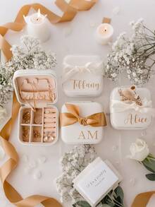 定制新娘及伴娘旅行珠宝礼盒，PU皮革珠宝展示盒，双层防水珠宝收纳盒，伴娘邀请礼物，单身派对礼物，个性化伴娘礼物，优雅珠宝盒，可收纳耳环、戒指等，女士发饰 - 絲帶首飾盒 - 查看 4