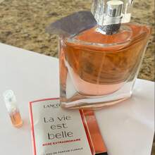 Lancome Perfume For Girls La Vie Est Belle Eau De Parfum Natural Spray Floral Scent 2.5Oz 70ml - 花卉印花 - 查看 8