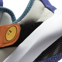 Nike FLEX ADVANCE BP 女款户外休闲鞋 DO2348-041 - 黑/灰 - 查看 9