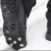 1 Pair Of Outdoor Hiking 5-Toothed Crampons Anti-Slip Shoe Covers, Suitable For Snow Boots, Lightweight And Anti-Slip, Unisex, Durable Steel Nails, Suitable For The Elderly, Hikers And Ice Walking, To Prevent Slipping.