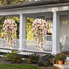 2件装人造白色花藤悬挂装饰，适用于庭院、室内/室外，可用于婚礼、母亲节、父亲节、毕业典礼和夏季装饰，户外仿真花，婚礼装饰，人造植物，季节性装饰，农舍风格，防水装饰，活动策划