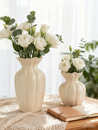 1个可爱笔筒 - 桌面化妆刷和办公用品收纳架，优雅的化妆刷收纳设计，非常适合女孩、学生和女生的创意装饰设计，也适合度假海滩、浴室、卧室等场合，大容量