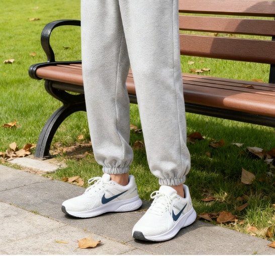 Zapatillas de running ligeras y casuales NIKE RUN SWIFT 2 para hombres CU3517-101 - Blanco - Ver 1