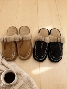Pantuflas de mujer de ante sintético - Zapatos de casa forrados de piel esponjosa con borla decorativa y pespunte de contraste, calzado cálido y cómodo para interiores/exteriores (3 colores: marrón/negro/beige) - Camel - Ver 3