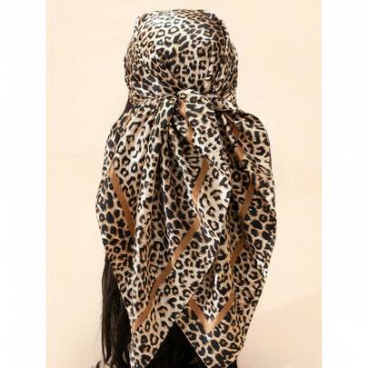Lenço Cetim Grande Animal Print / Onça -  Moda Feminina Bandana