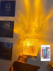 1个现代北极光波浪台灯,梦幻主题抛光塑料极光星月投影灯,带遥控器,16种颜色,多色氛围RGB立方体灯,适用于卧室、派对氛围、情人节餐厅装饰,包含光源 - 彩色 - 查看 5