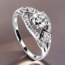 1 قطعة طقم خاتم زفاف/خطوبة للنساء مطلي بالذهب الأصفر عيار 18 قيراط من النحاس مع زركونيا مكعبة بيضاء، مجوهرات مثالية للأعراس والحفلات والمناسبات الرسمية