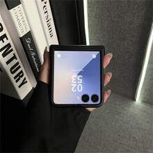 Ốp lưng điện thoại màu đen sang trọng, tối giản hình trái tim 3D, tương thích với Samsung Galaxy ZFlip7, ZFlip6, ZFlip 5, và . - màu đen - Xem 4