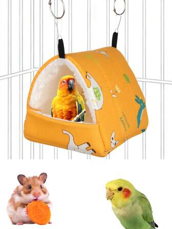 1 pieza Nido de mascota triangular de felpa cálida con estampado de dibujos animados, adecuado para loros, hámsters, ardillas y otras mascotas, aplicable para otoño/invierno. Incluye gancho colgante, suspensión cómoda, transpirable y suave, adecuado para todas las estaciones.