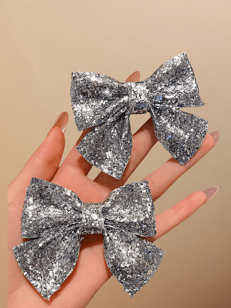 2个闪亮金银色蝴蝶发夹，时尚派对及日常配饰